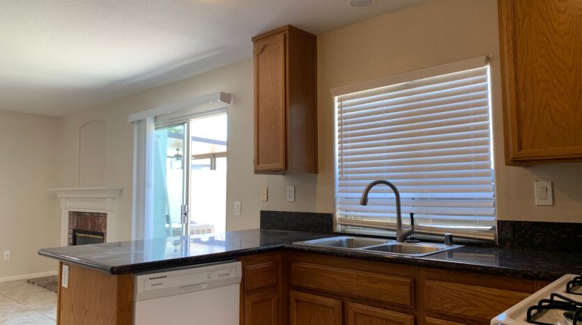 27052 Fitzgerald Pl - Menifee - California - 3 bed, 2.5 bath rental property