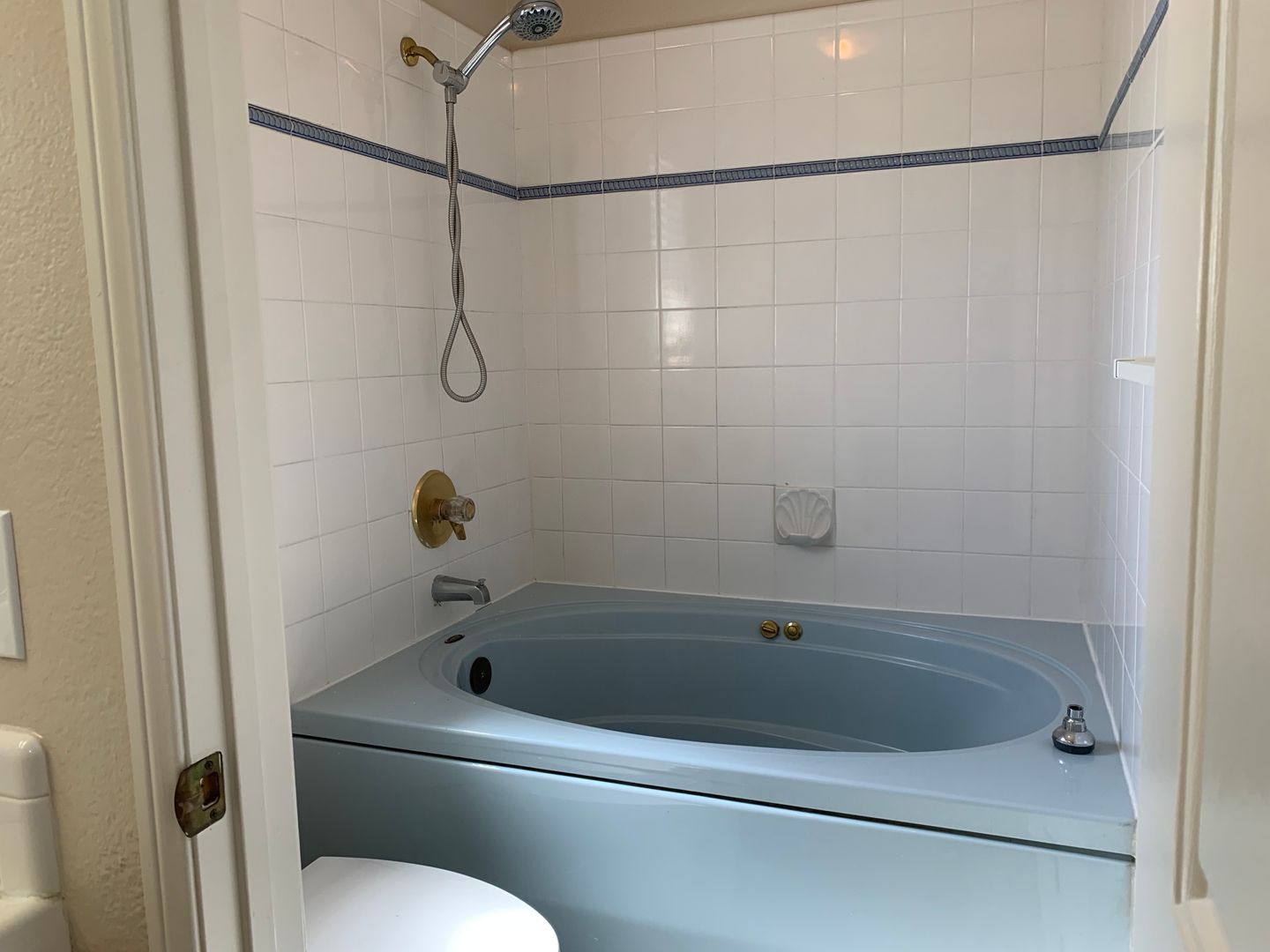 27052 Fitzgerald Pl - Menifee - California - 3 bed, 2.5 bath rental property