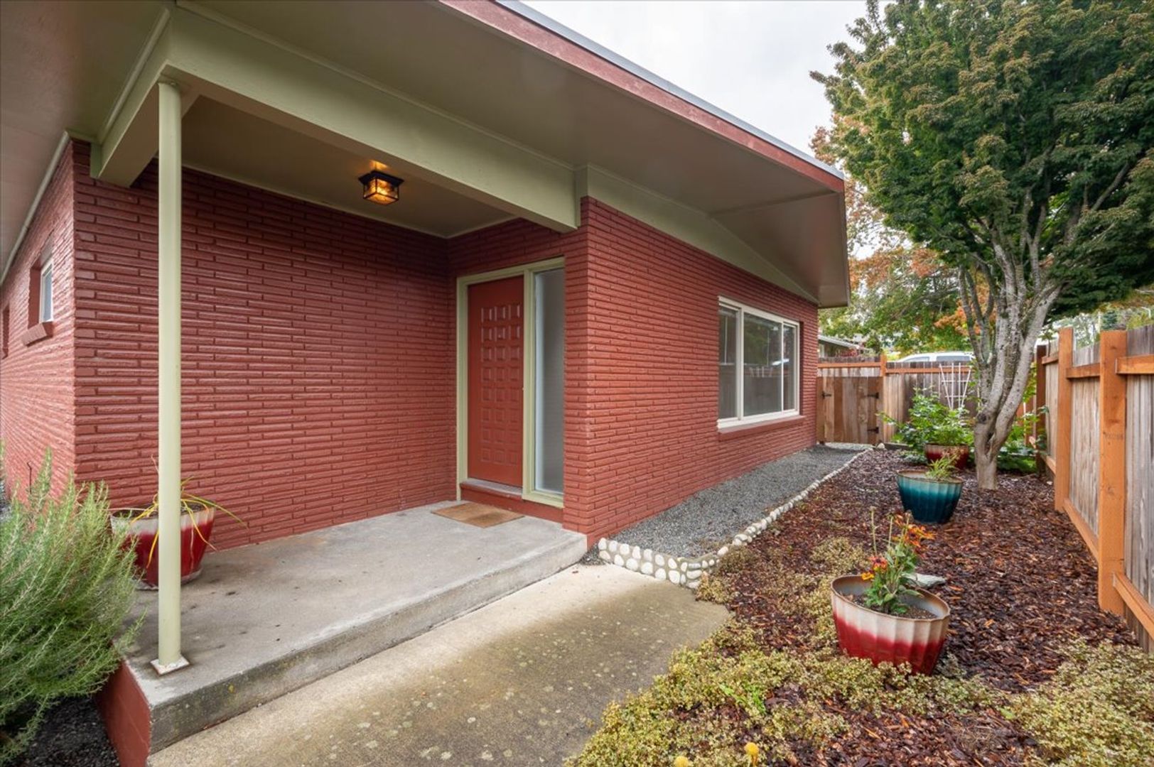 2713 Woburn Street - Bellingham - Washington - 3 bed, 2 bath rental property