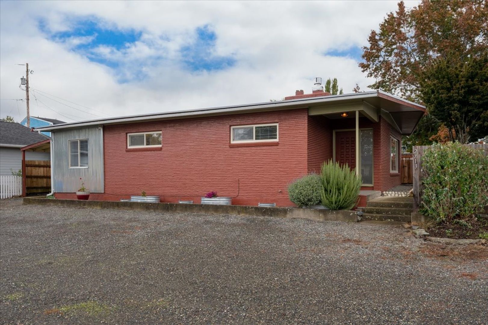 2713 Woburn Street - Bellingham - Washington - 3 bed, 2 bath rental property