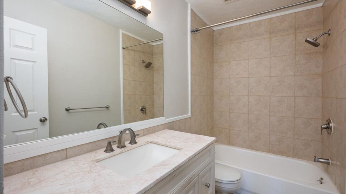 2713 Woburn Street - Bellingham - Washington - 3 bed, 2 bath rental property