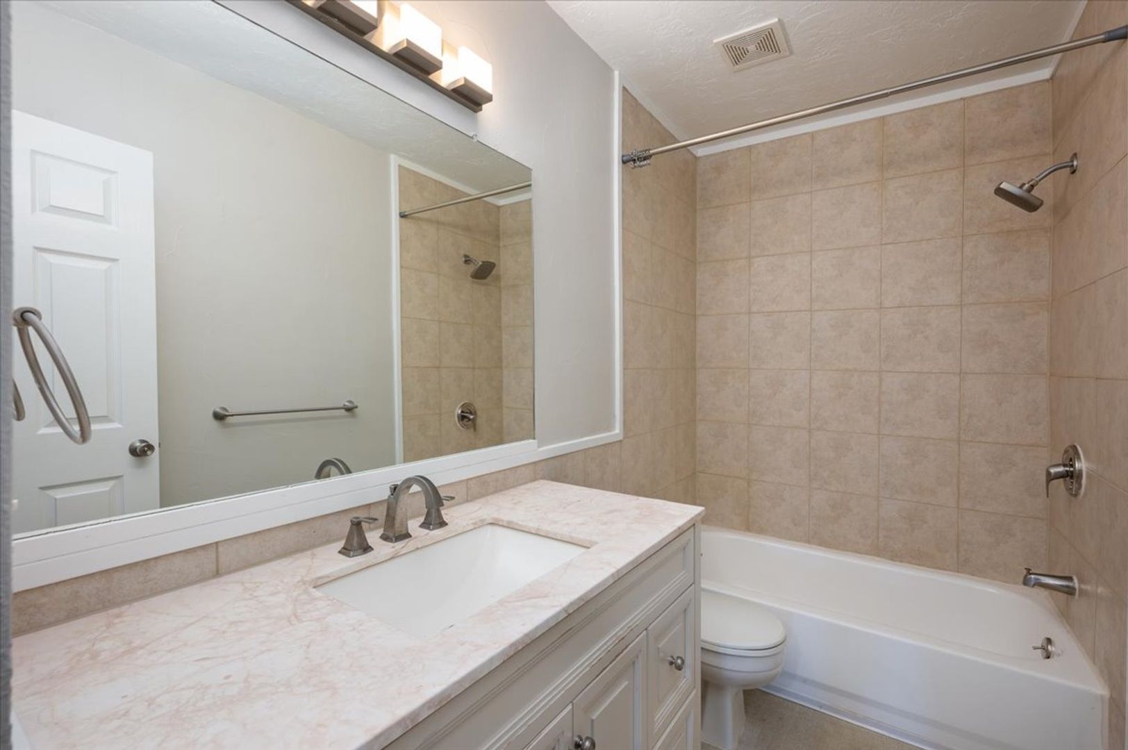 2713 Woburn Street - Bellingham - Washington - 3 bed, 2 bath rental property