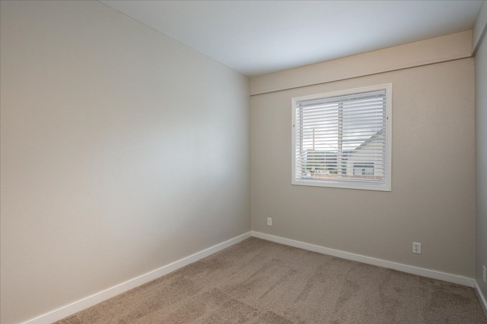 2713 Woburn Street - Bellingham - Washington - 3 bed, 2 bath rental property