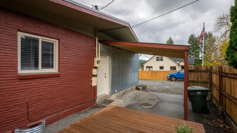 2713 Woburn Street - Bellingham - Washington - 3 bed, 2 bath rental property