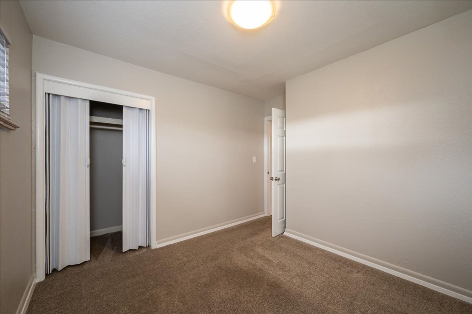 2713 Woburn Street - Bellingham - Washington - 3 bed, 2 bath rental property