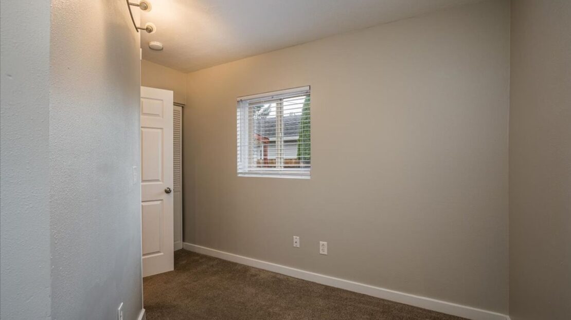 2713 Woburn Street - Bellingham - Washington - 3 bed, 2 bath rental property