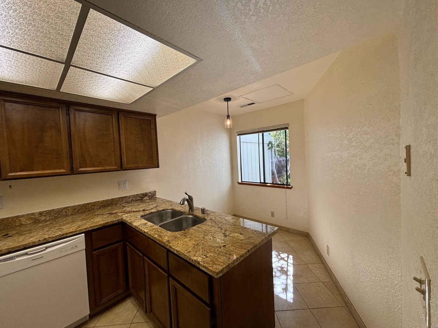 2726 Hampton Lane - Santa Cruz - California - 3 bed, 2.5 bath rental property