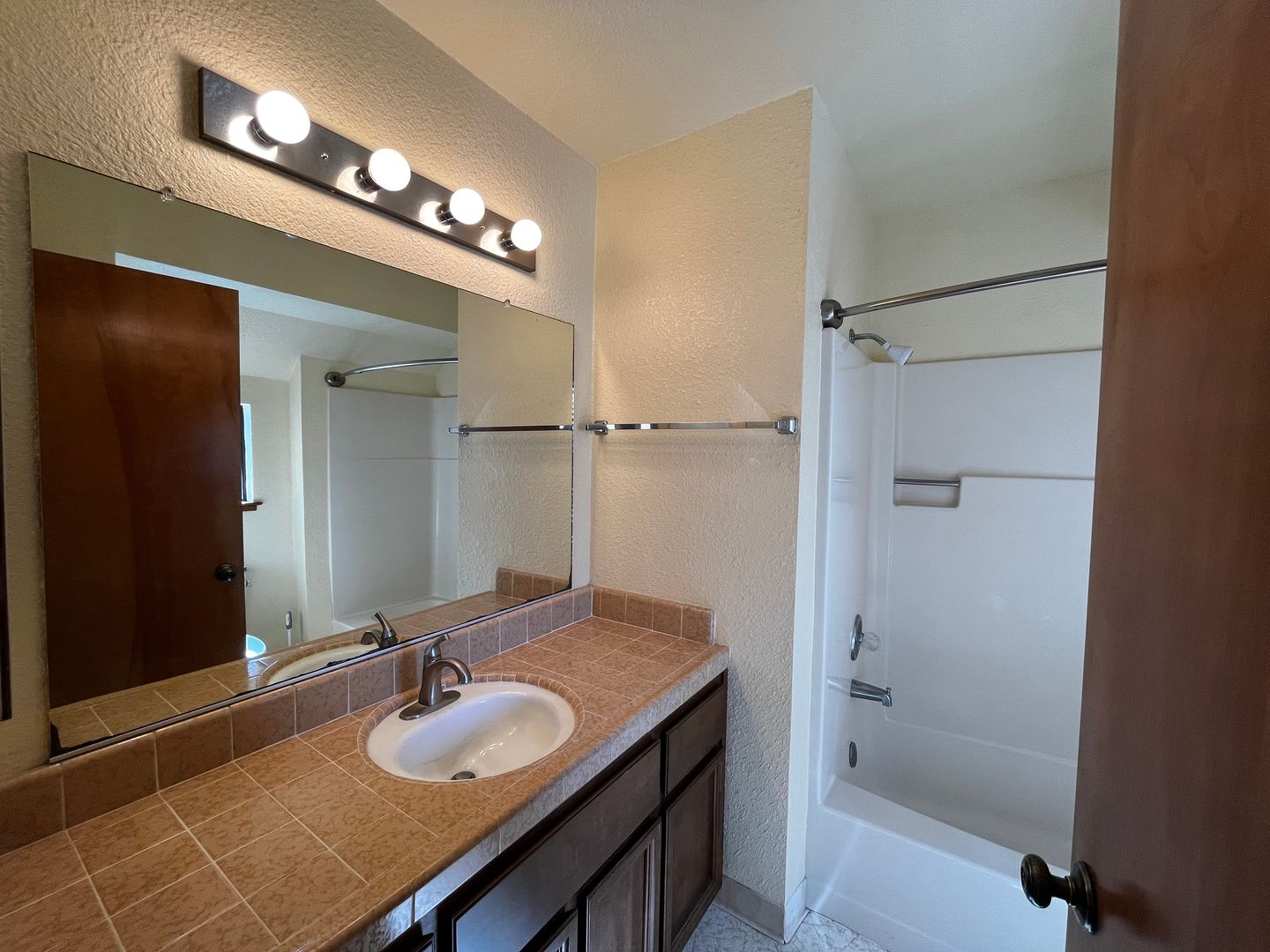 2726 Hampton Lane - Santa Cruz - California - 3 bed, 2.5 bath rental property
