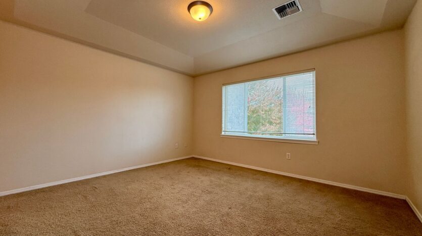 2730 NE 9th Street - Redmond - Oregon - 3 bed, 2.5 bath rental property