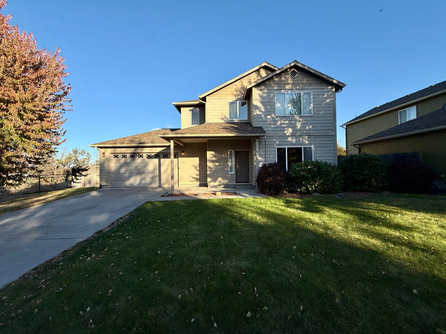 2730 NE 9th Street - Redmond - Oregon - 3 bed, 2.5 bath rental property