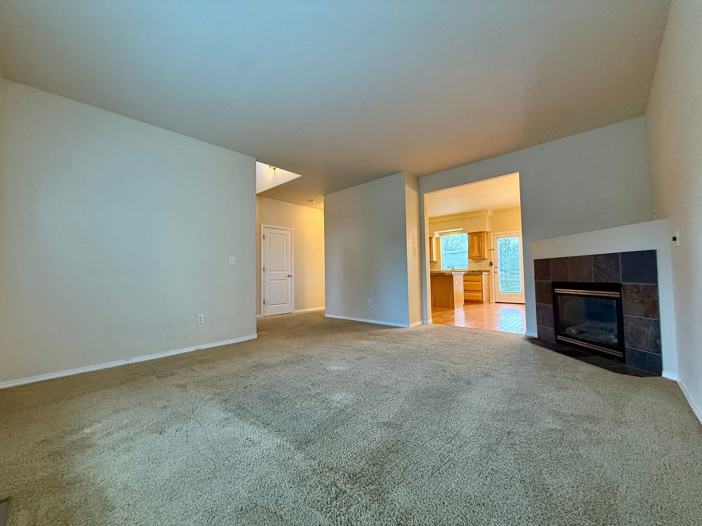 2730 NE 9th Street - Redmond - Oregon - 3 bed, 2.5 bath rental property