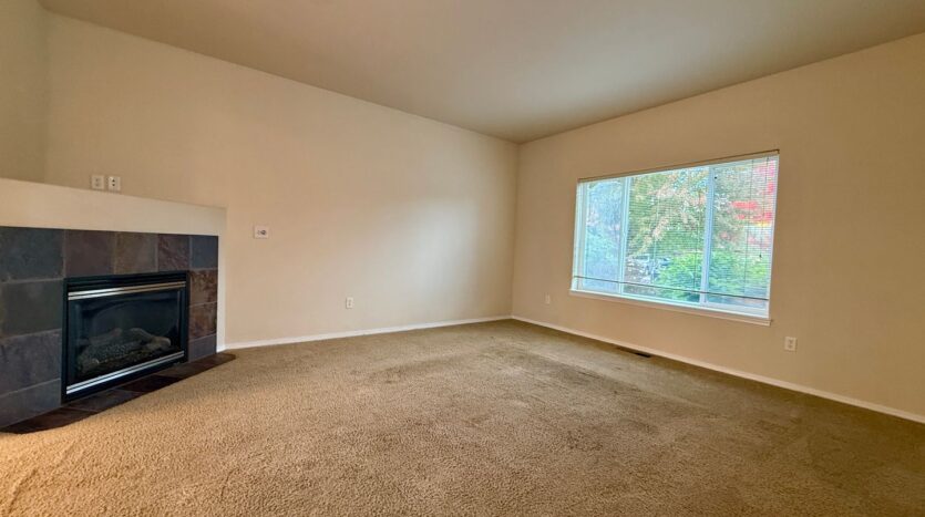 2730 NE 9th Street - Redmond - Oregon - 3 bed, 2.5 bath rental property