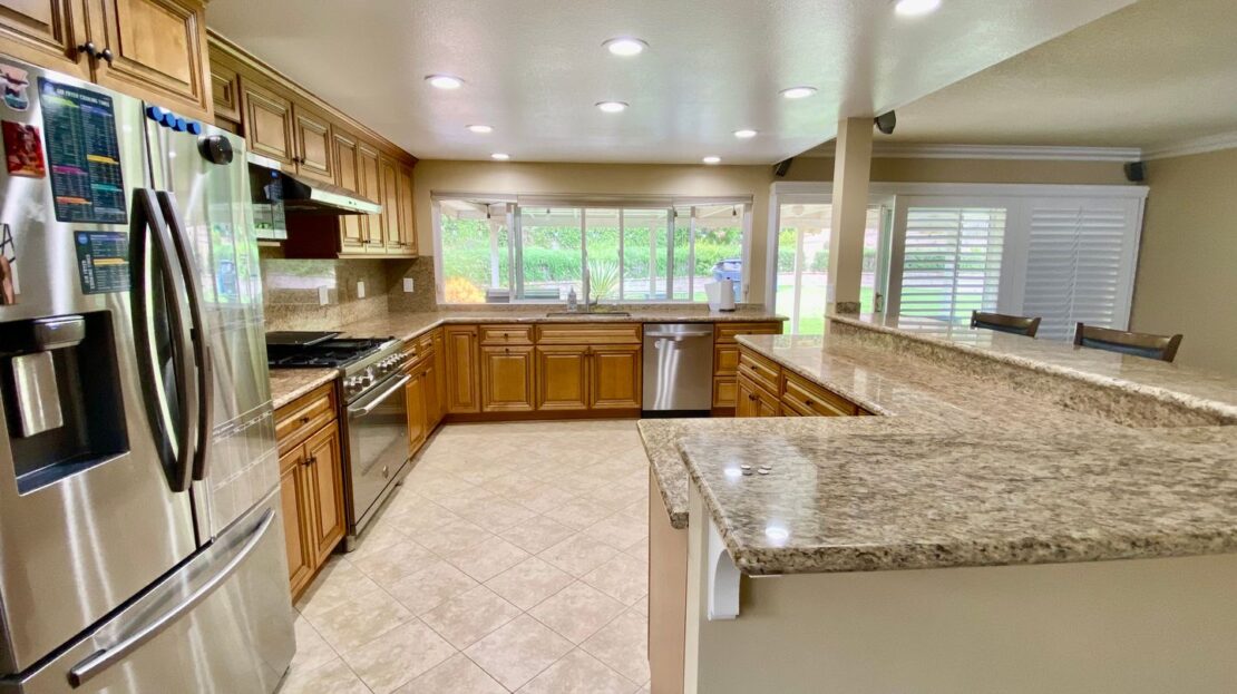 2792 Belbrook Pl - Simi Valley - California - 6 bed, 3 bath rental property