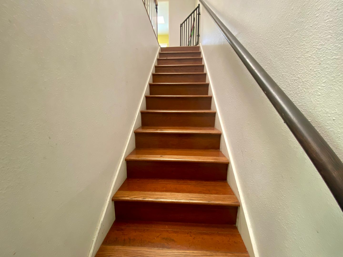 2792 Belbrook Pl - Simi Valley - California - 6 bed, 3 bath rental property