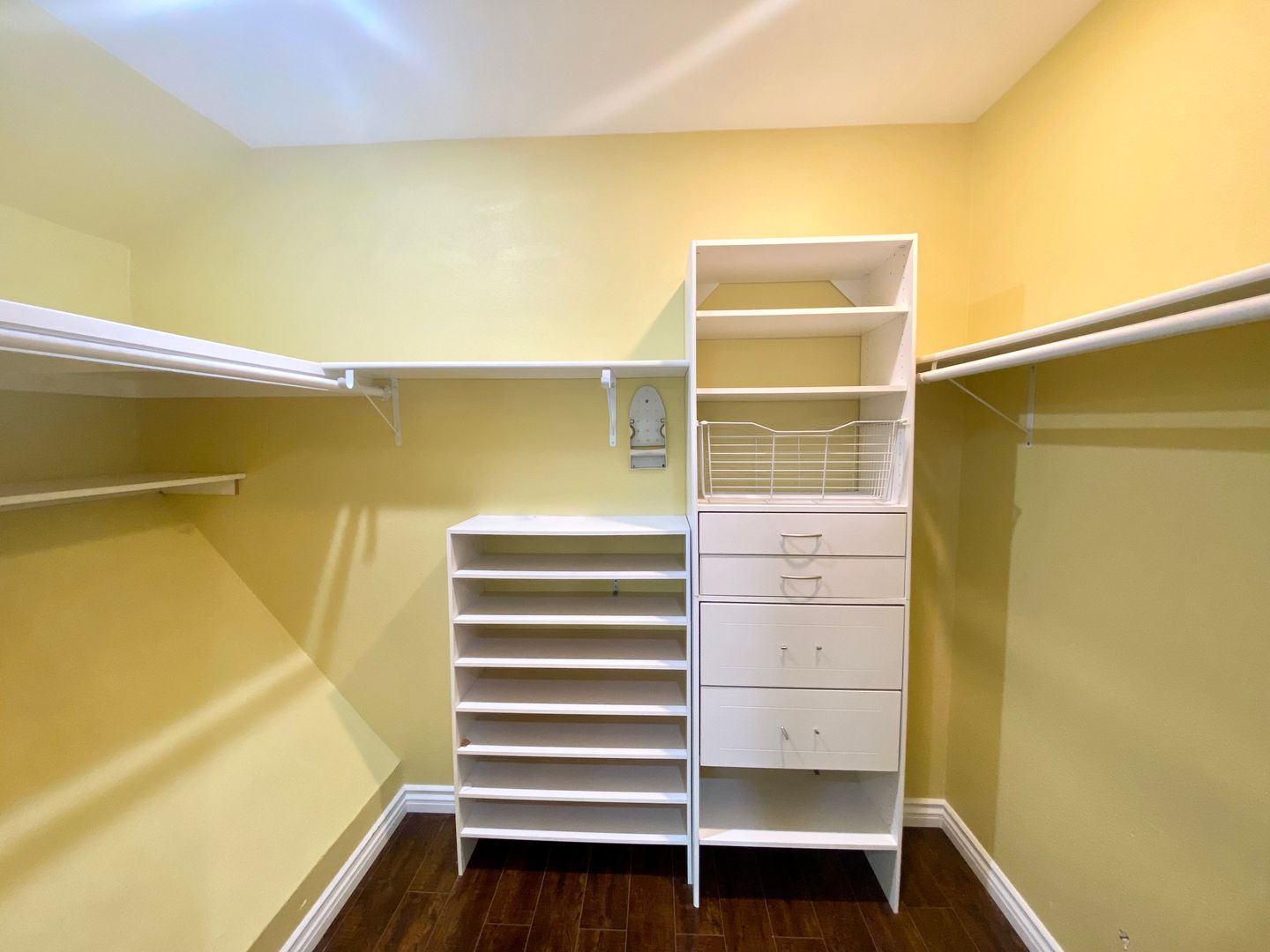 2792 Belbrook Pl - Simi Valley - California - 6 bed, 3 bath rental property