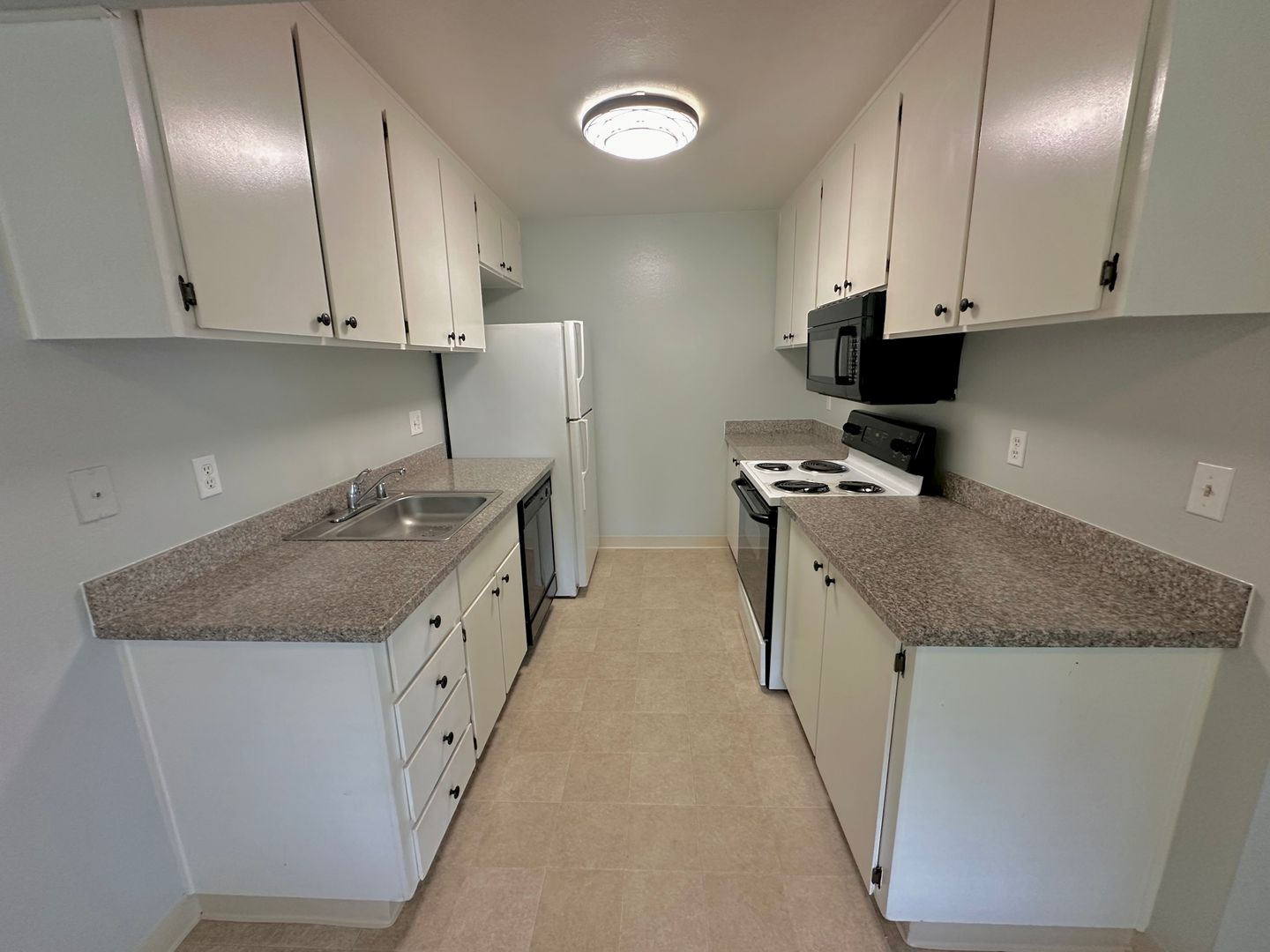 2800 Dover Ave - Fairfield - California - 2 bed, 1 bath rental property