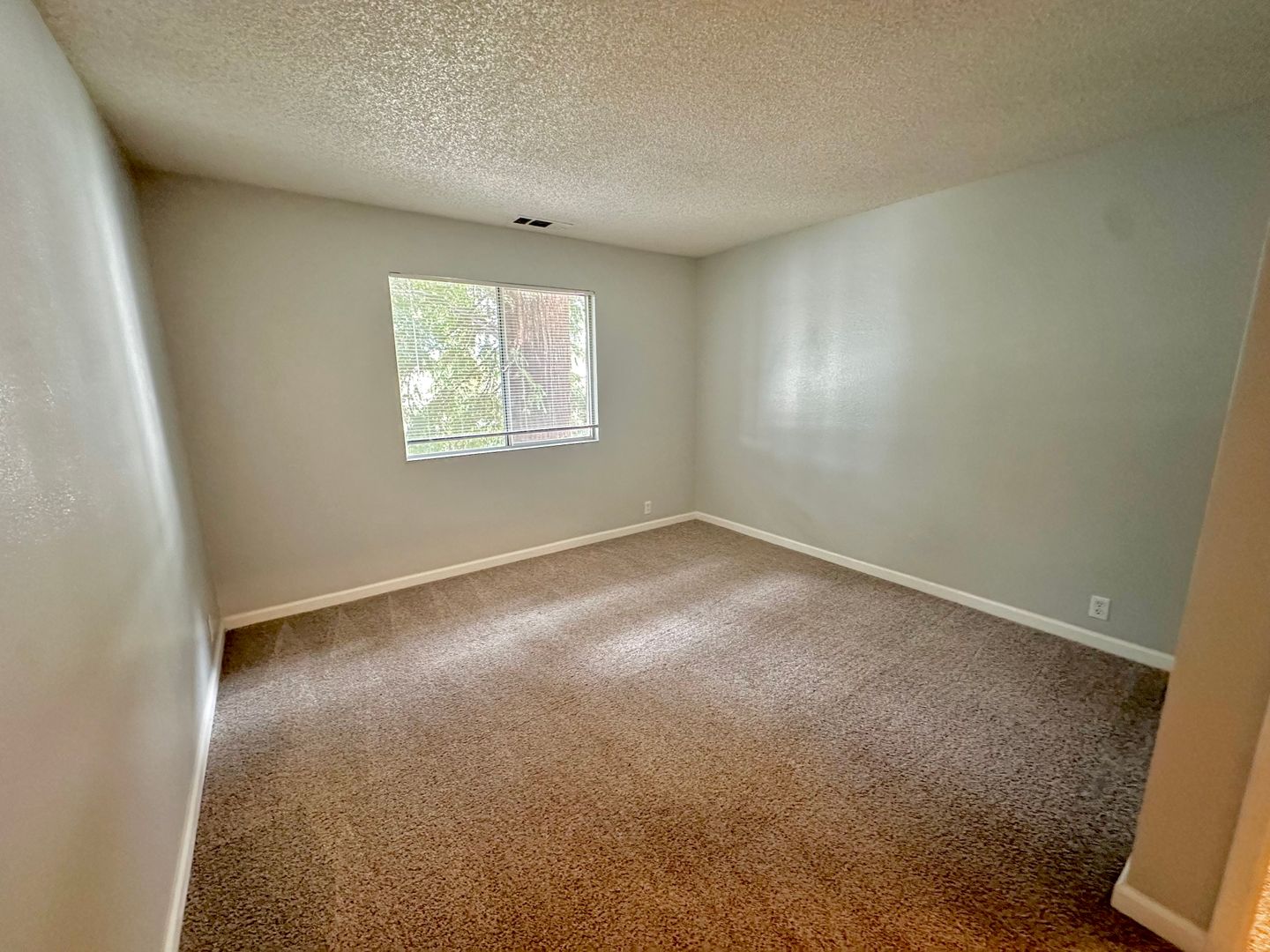 2800 Dover Ave - Fairfield - California - 2 bed, 1 bath rental property