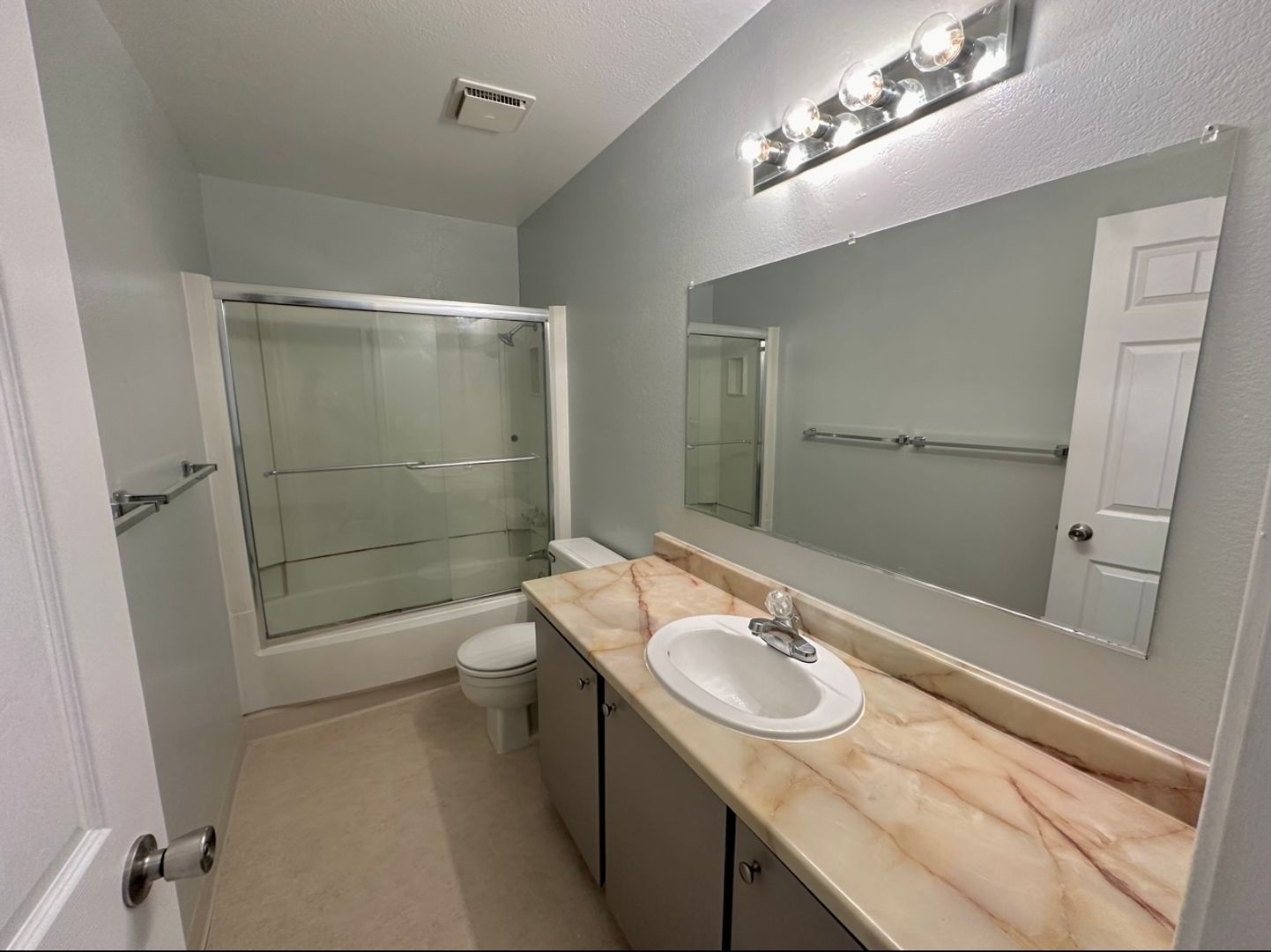 2800 Dover Ave - Fairfield - California - 1 bed, 1 bath rental property