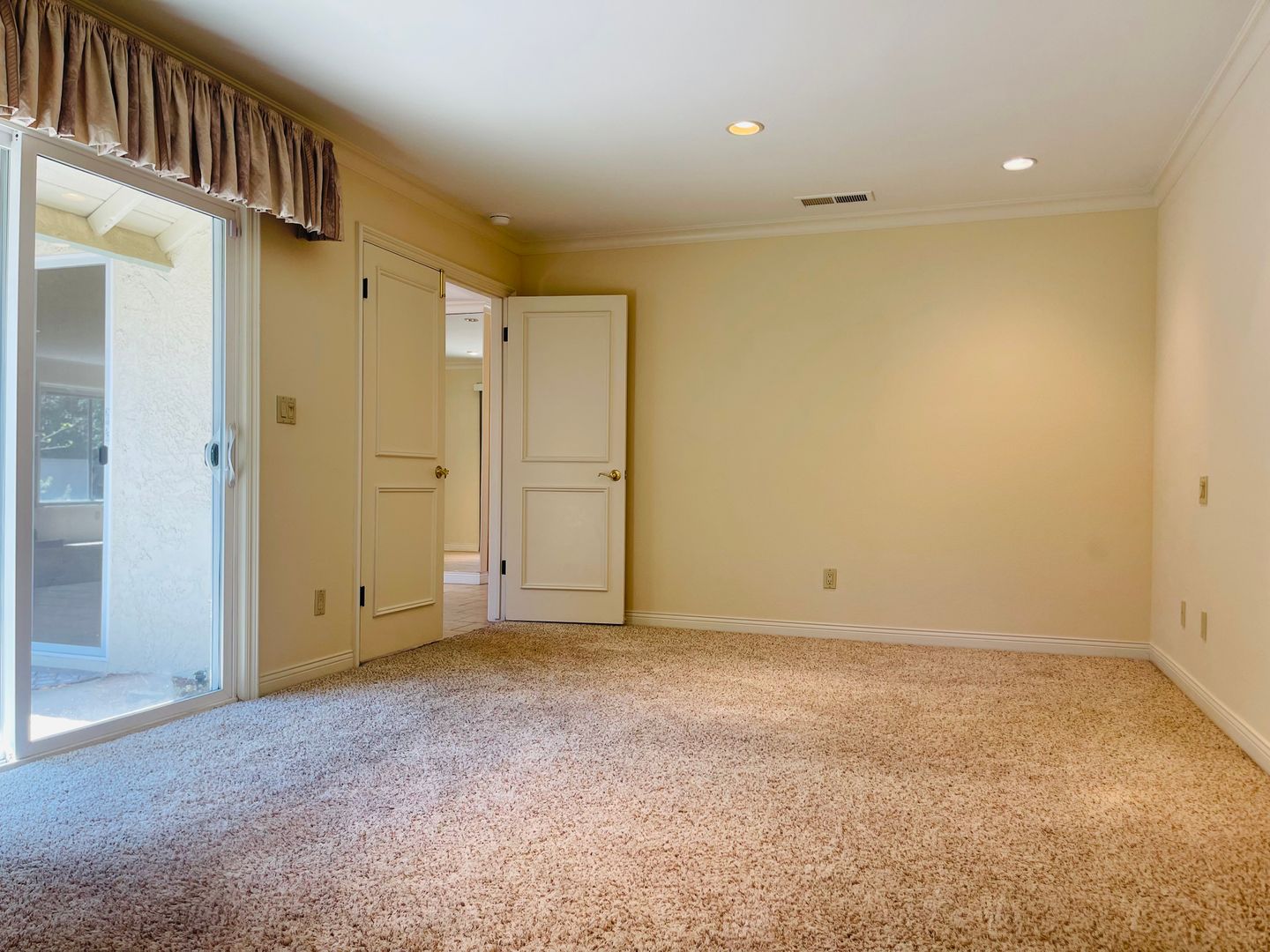 2833 Cedar Wood Pl - Thousand Oaks - California - 3 bed, 2 bath rental property