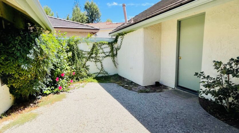 2833 Cedar Wood Pl - Thousand Oaks - California - 3 bed, 2 bath rental property