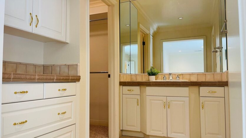 2833 Cedar Wood Pl - Thousand Oaks - California - 3 bed, 2 bath rental property