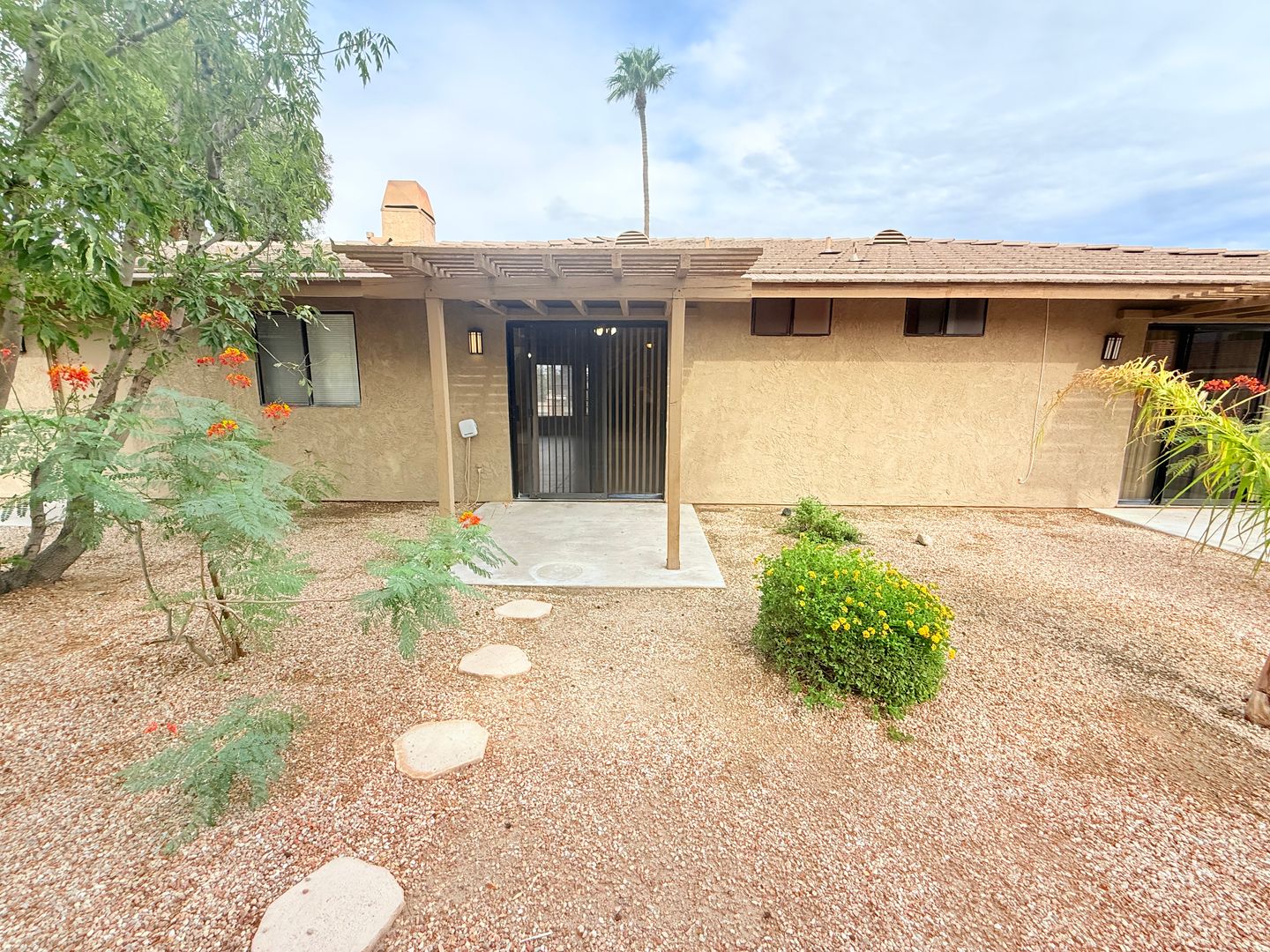 28421 Avenida La Paz - 01 - Cathedral City - California - 3 bed, 2 bath rental property