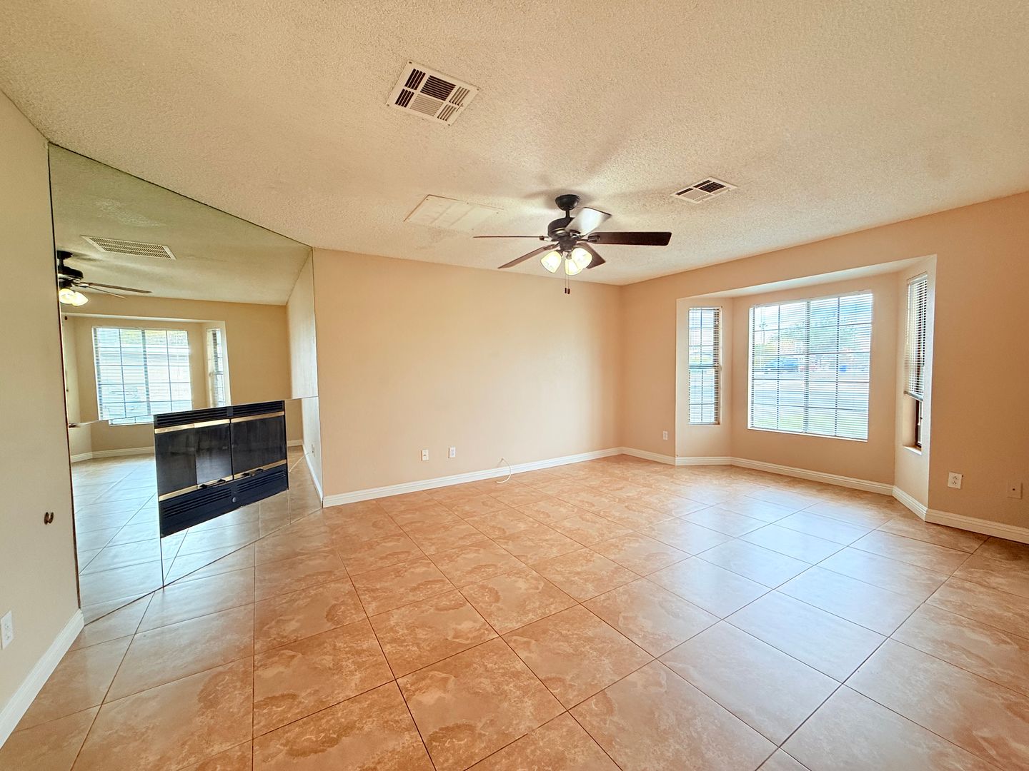 28421 Avenida La Paz - 01 - Cathedral City - California - 3 bed, 2 bath rental property