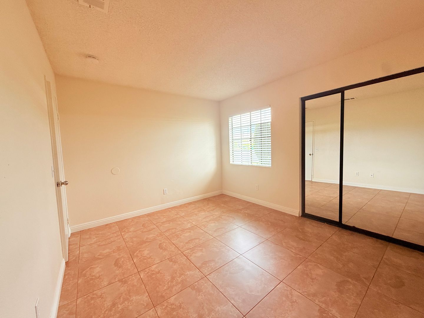 28421 Avenida La Paz - 01 - Cathedral City - California - 3 bed, 2 bath rental property