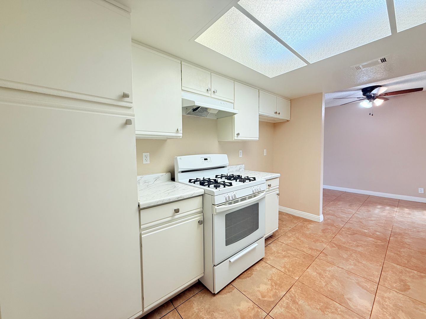 28421 Avenida La Paz - 01 - Cathedral City - California - 3 bed, 2 bath rental property