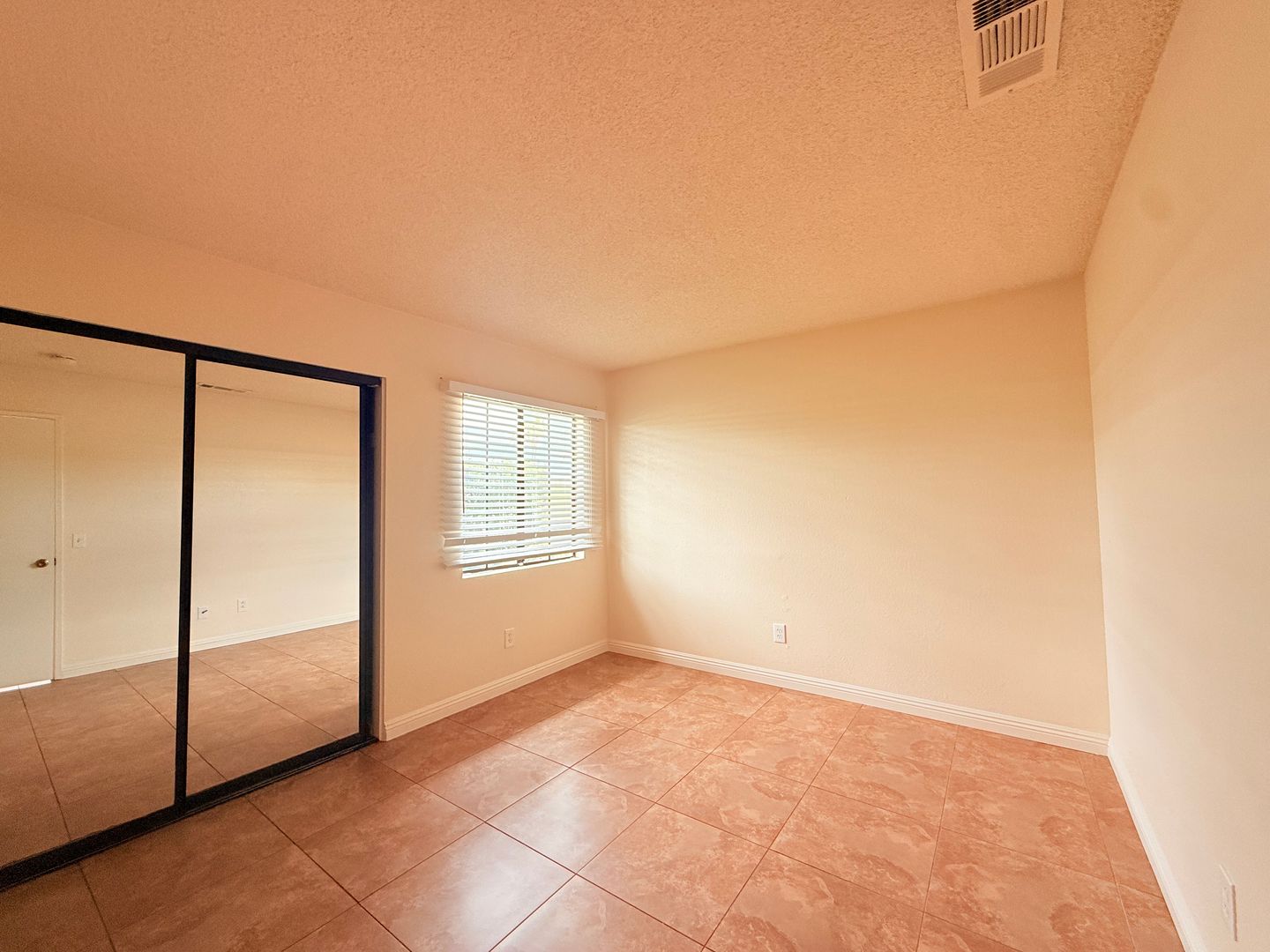 28421 Avenida La Paz - 01 - Cathedral City - California - 3 bed, 2 bath rental property