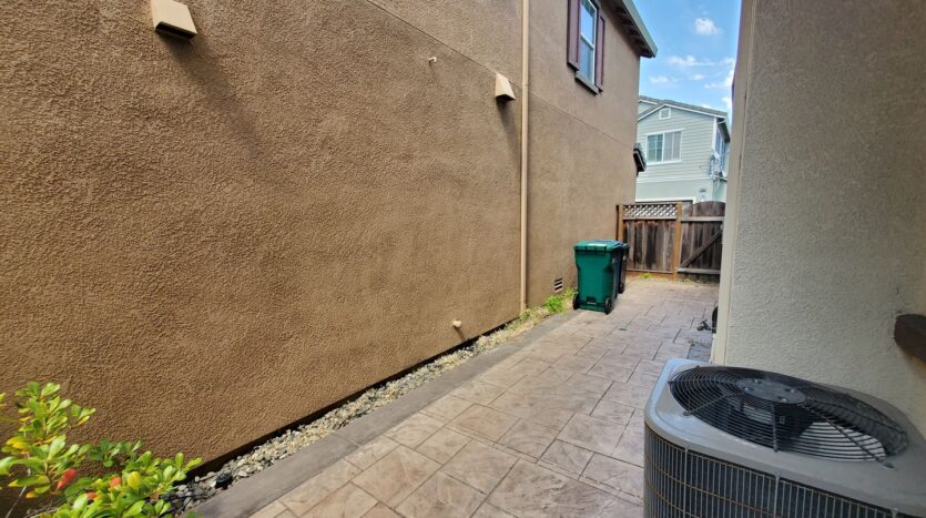 28563 Starboard Ln - Hayward - California - 3 bed, 2.5 bath rental property