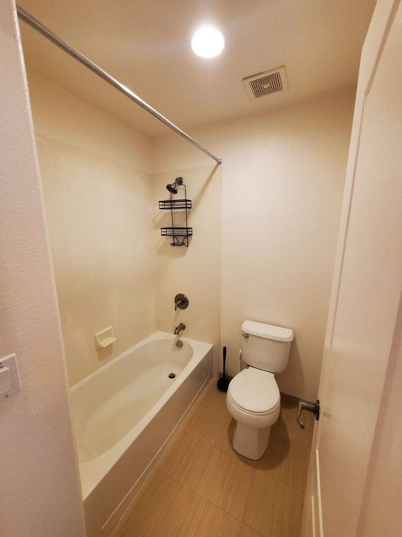 28563 Starboard Ln - Hayward - California - 3 bed, 2.5 bath rental property