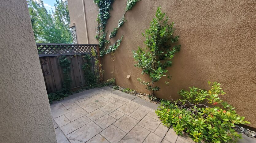 28563 Starboard Ln - Hayward - California - 3 bed, 2.5 bath rental property