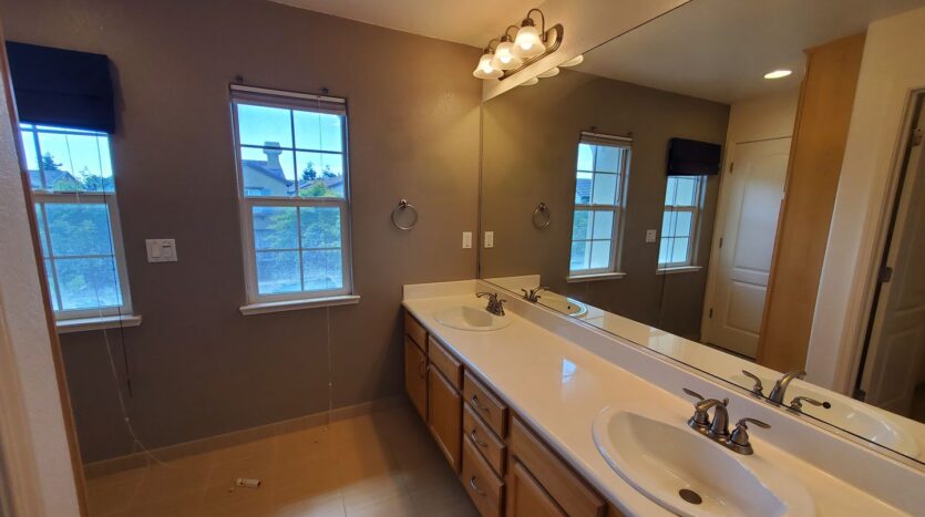 28563 Starboard Ln - Hayward - California - 3 bed, 2.5 bath rental property