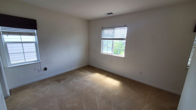 28563 Starboard Ln - Hayward - California - 3 bed, 2.5 bath rental property
