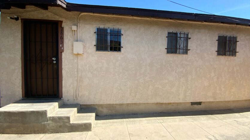 2863 & 2863 1/2 Coolidge Ave  - Los Angeles - California - 1 bath rental property