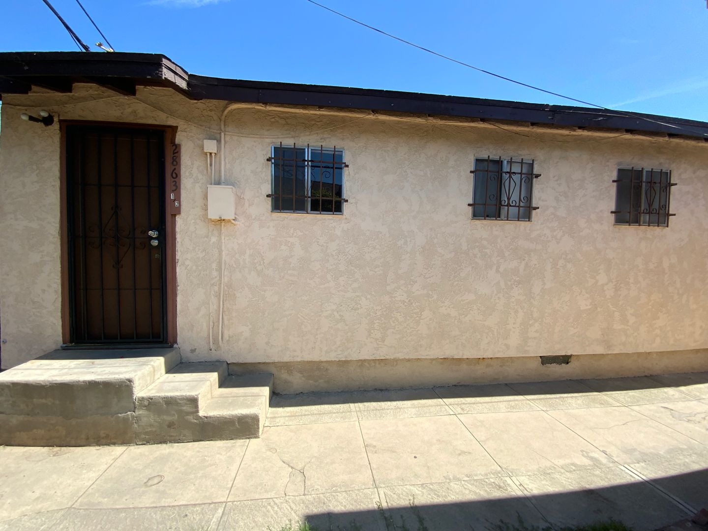 2863 & 2863 1/2 Coolidge Ave  - Los Angeles - California - 1 bath rental property