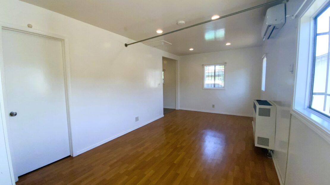 2863 & 2863 1/2 Coolidge Ave  - Los Angeles - California - 1 bath rental property