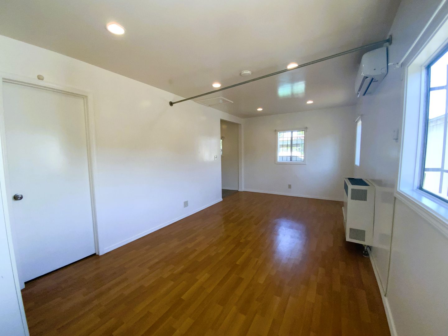 2863 & 2863 1/2 Coolidge Ave  - Los Angeles - California - 1 bath rental property