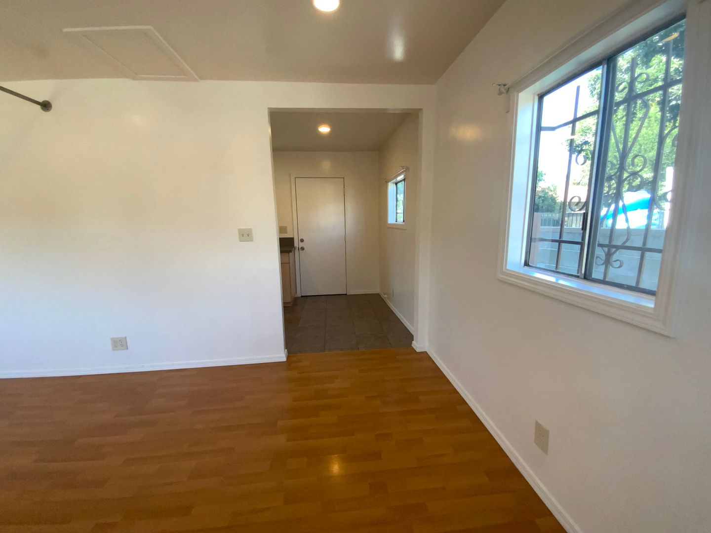 2863 & 2863 1/2 Coolidge Ave  - Los Angeles - California - 1 bath rental property