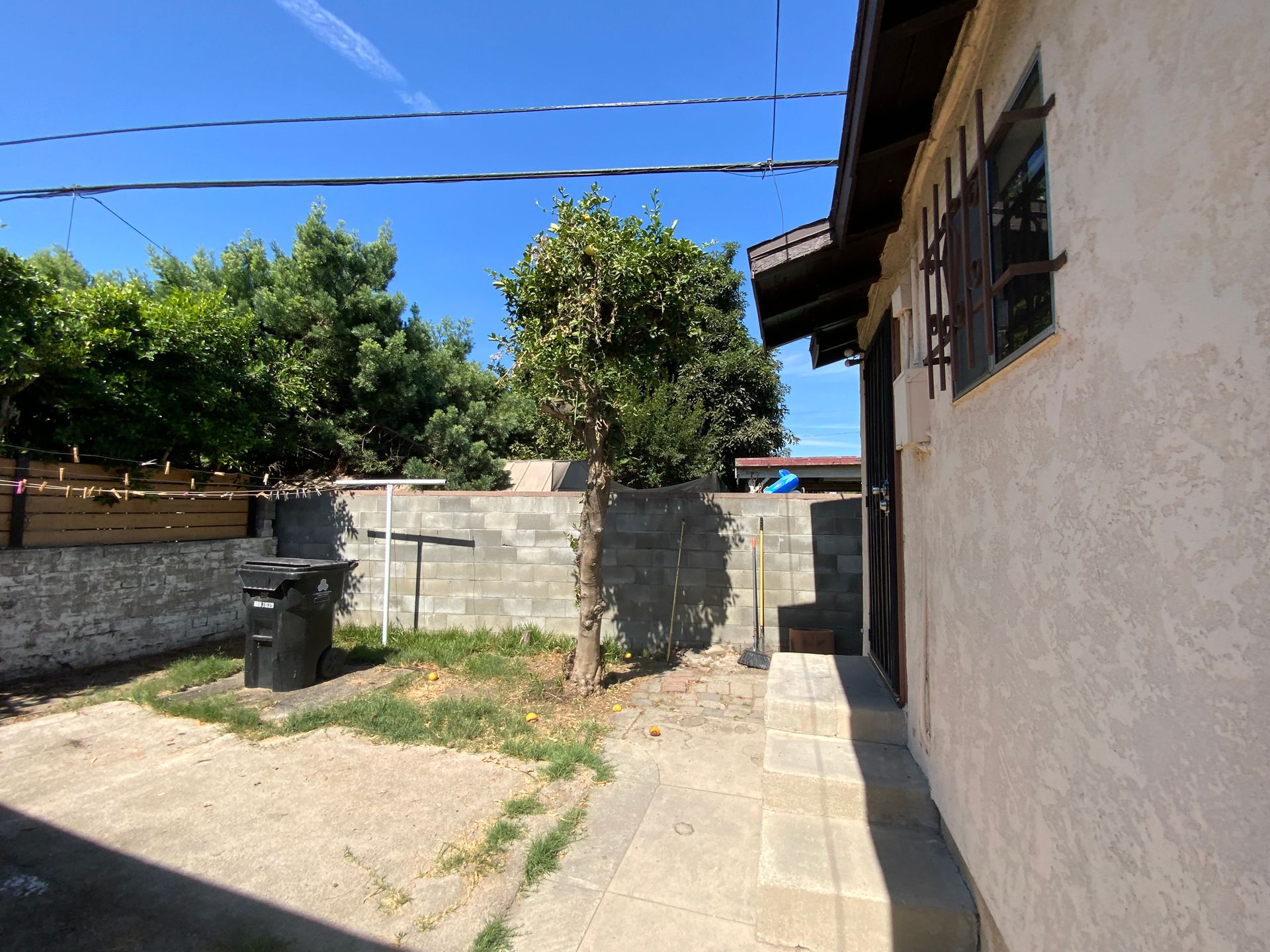 2863 Coolidge Ave   1/2 - Los Angeles - California - 1 bath rental property