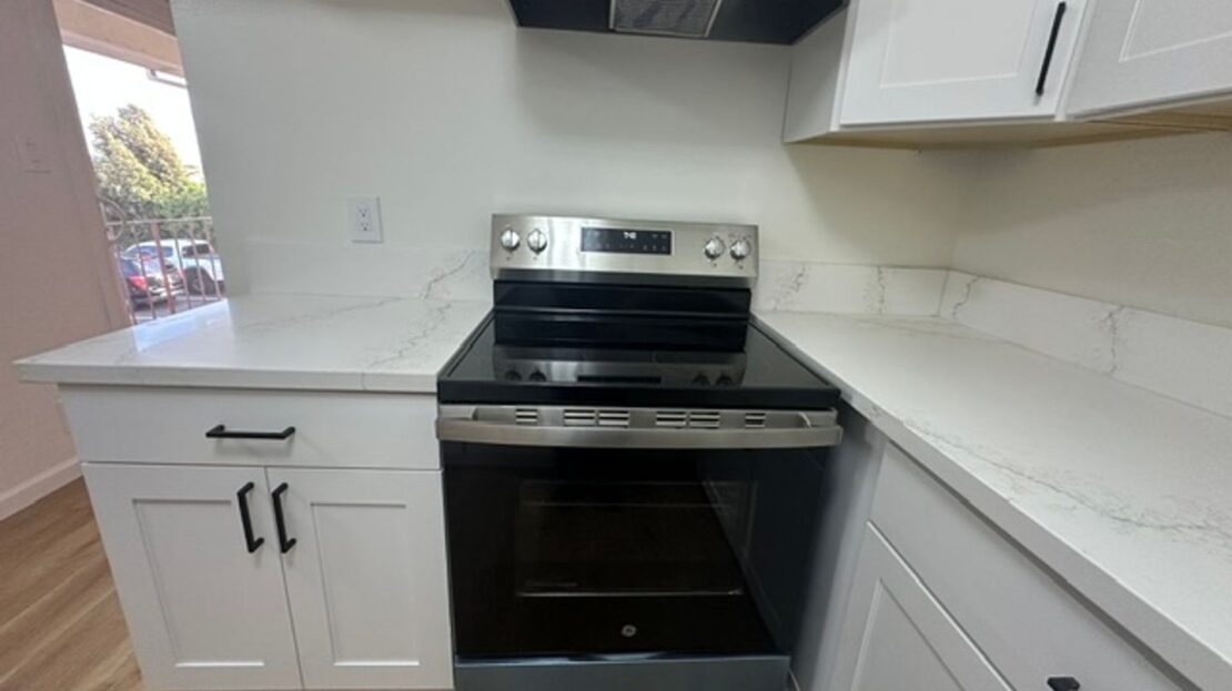 29163 Dixon Street - Hayward - California - 2 bed, 1 bath rental property