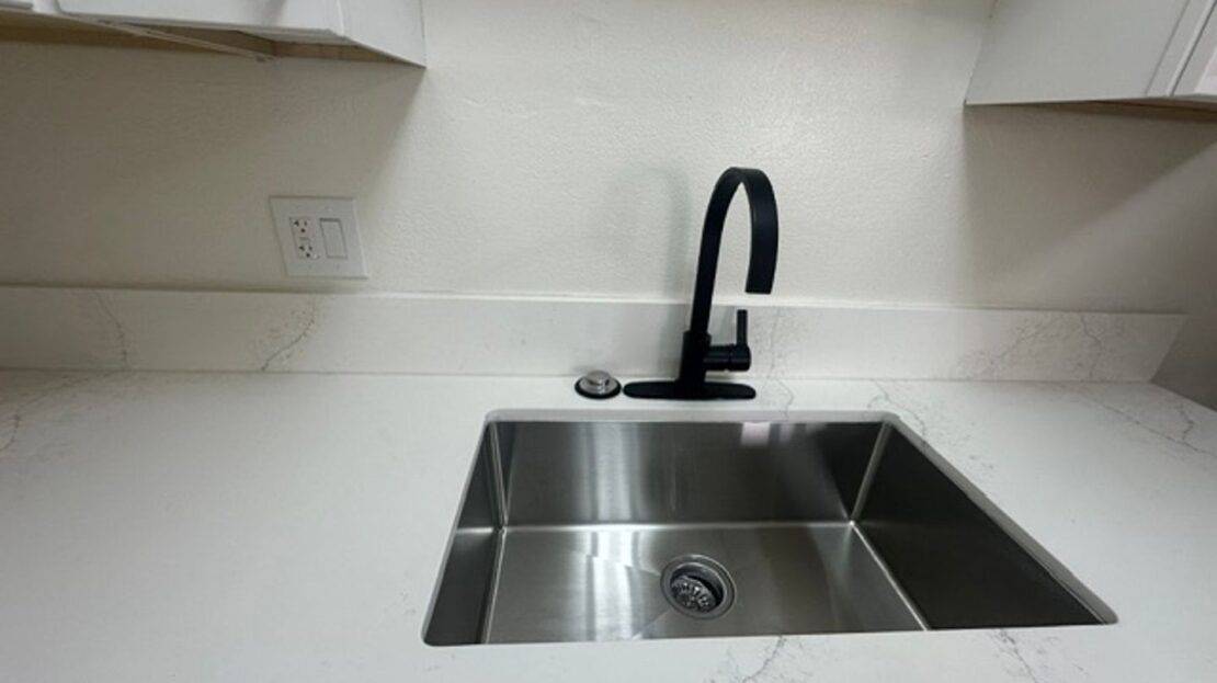 29163 Dixon Street - Hayward - California - 2 bed, 1 bath rental property