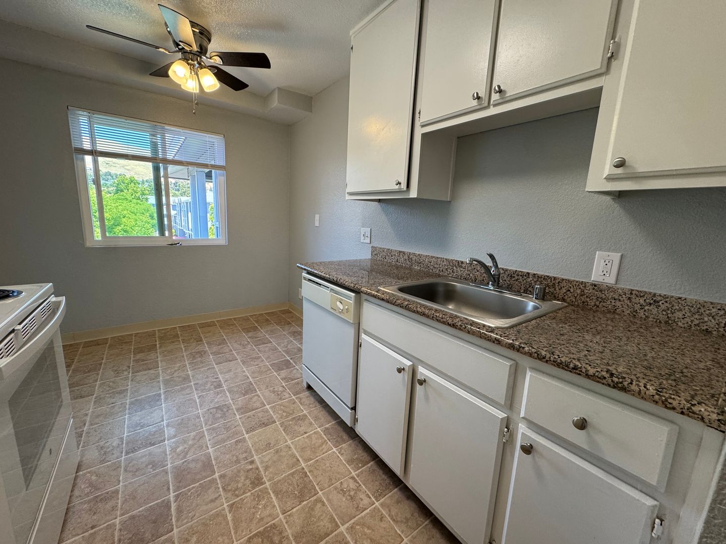 29536 Dixon St #11 - Hayward - California - 2 bed, 2 bath rental property