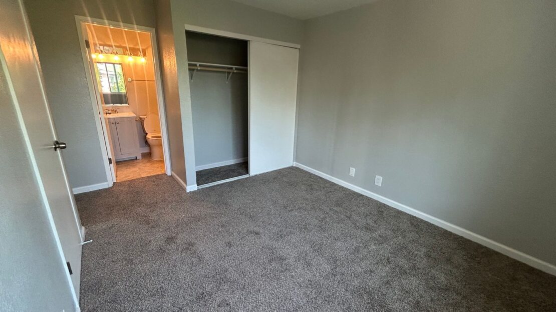 29536 Dixon St #4 - Hayward - California - 2 bed, 2 bath rental property