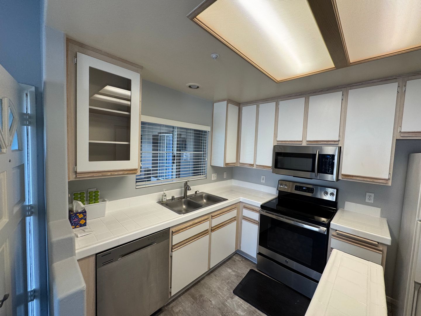 2960 Champion Way #707 - Tustin - California - 1 bed, 1 bath rental property