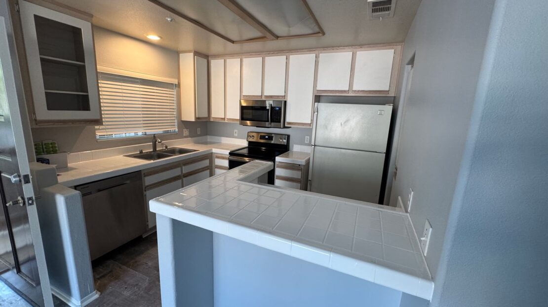 2960 Champion Way #707 - Tustin - California - 1 bed, 1 bath rental property