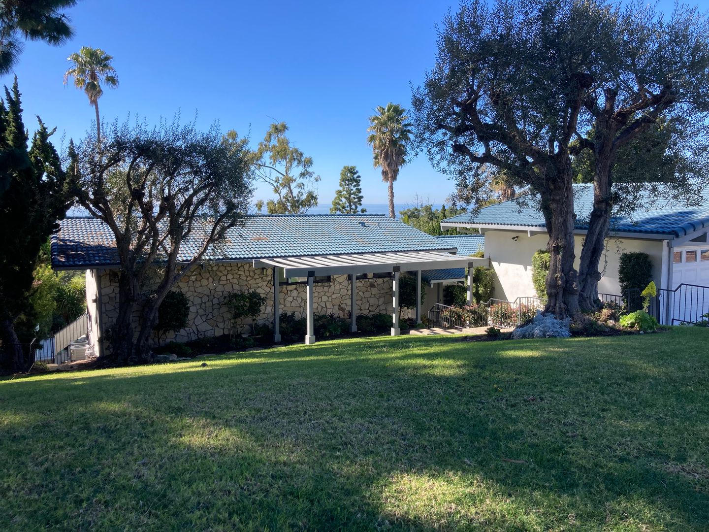 30065 Avenida Tranquila - Rancho Palos Verdes - California - 5 bed, 6 bath rental property