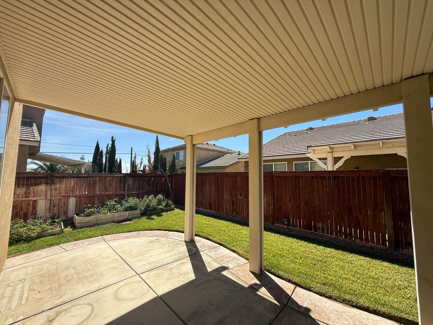  3014 Perdot Ave - Rosamond - California - 5 bed, 3 bath rental property