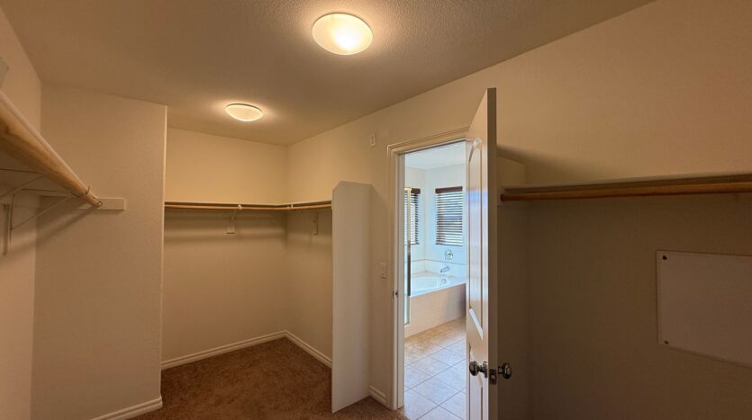 3014 Perdot Ave - Rosamond - California - 5 bed, 3 bath rental property